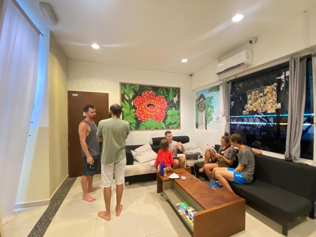 H2 Segama Backpacker Hostel Kota Kinabalu Ngoại thất bức ảnh